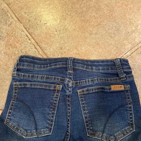 Joe’s Jeans kids dark wash jeans size 6 - Picture 4 of 5